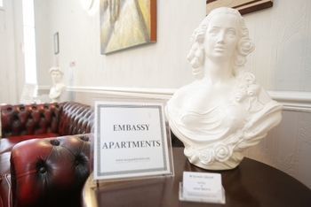Embassy Appartement *